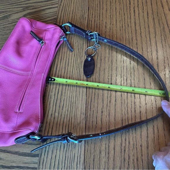 Tig & Co Pink Pebbled Leather Shoulder Bag - Picture 6 of 9